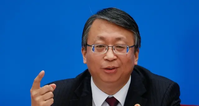 Cina, intollerabile sfida a Hong Kong