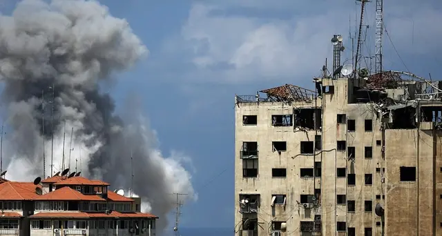 Raid aerei di Israele su Gaza