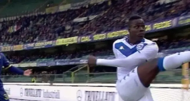 Figc \"erano 20 ma curva applaudiva Balo\"