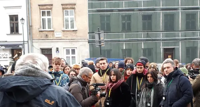 Shoah: studenti ad Auscwitz in lacrime
