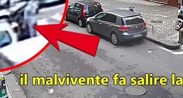 Sequestra anziana per rapinarla, fermato