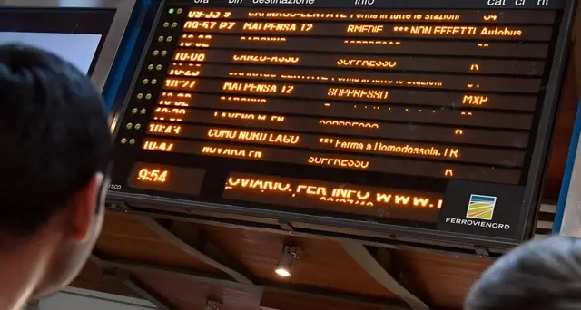 Fulmine su treno, ritardi Milano-Bologna