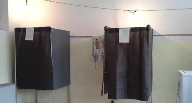 Calabria,seggi aperti in 7 Comuni a voto