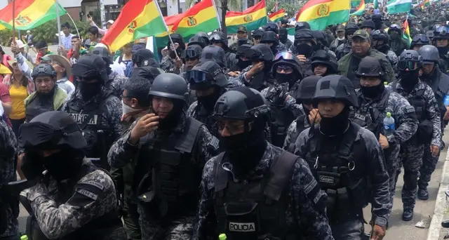 Bolivia,Morales,a fuoco case governatori