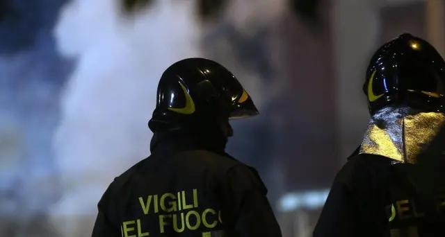 Incendiò casa e uccise sorelle, preso