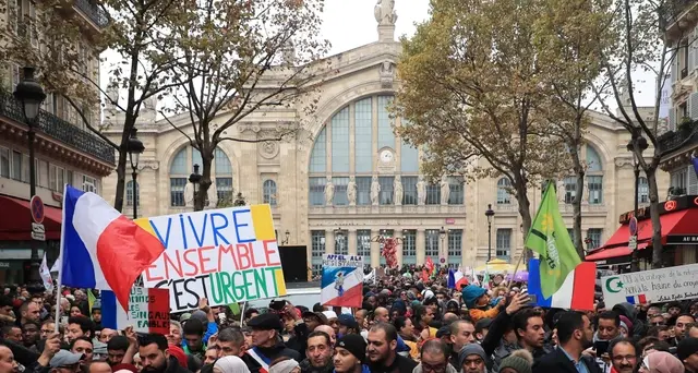 A Parigi manifestazione anti-islamofobia