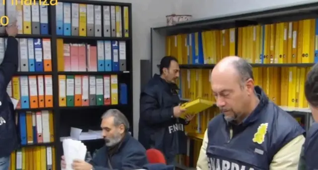 Frode 'carosello' da 200 mln, 17 arresti