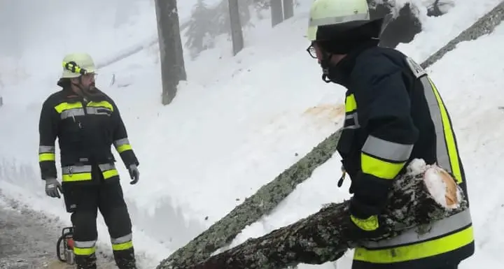 Maltempo, lo stato di protezione civile scende a livello allerta
