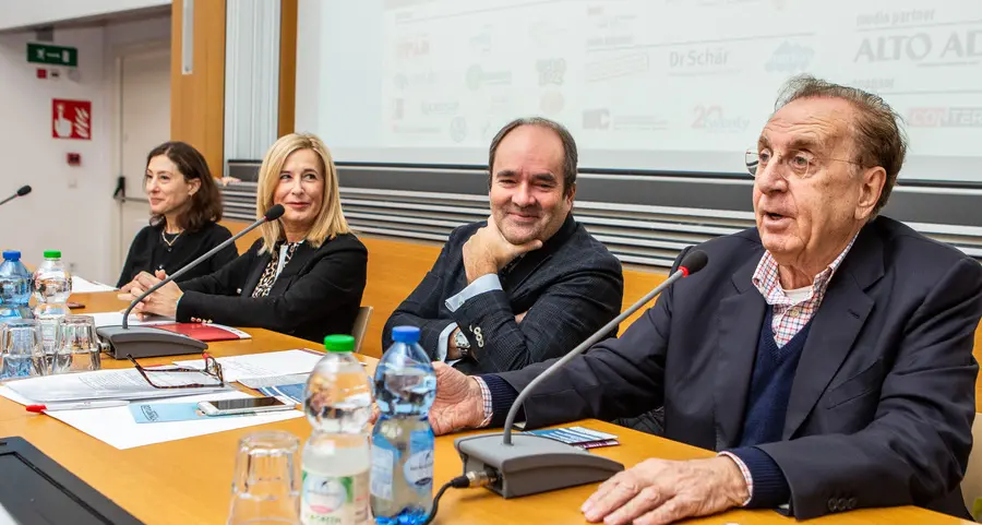 Tra fake news e notizie vere la sfida della comunicazione