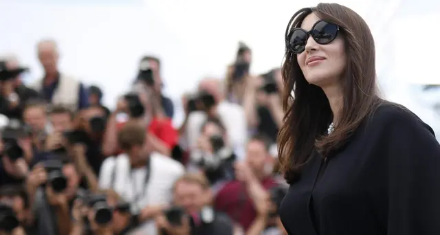 Monica Bellucci debutta a teatro a Parigi con lettere Callas