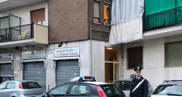Cerca uccidere figlio e tenta suicidio