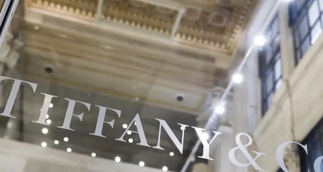 Lvmh alza offerta per Tiffany