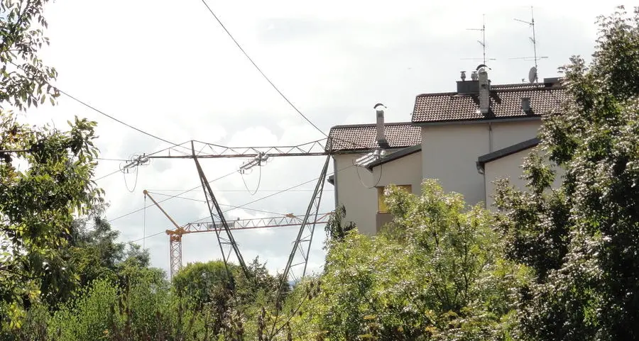 Barbiano, i contadini: «Elettrodotti da interrare»