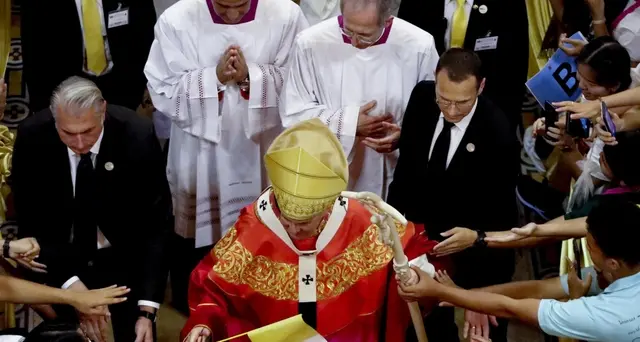 Papa, 'non manipolate giovani'