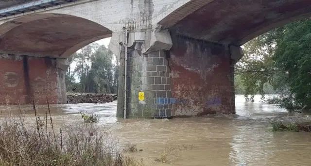 Auto in fiume Bormida, dispersa donna