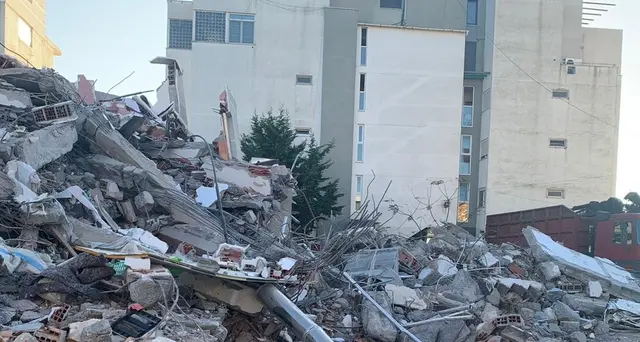 Nuova forte scossa di 5.6 vicino Tirana