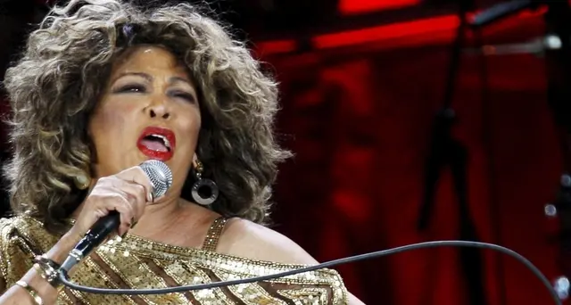 Gli 80 anni di Tina Turner, una regina del rock