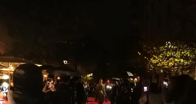 Red carpet con abiti riciclati a Roma
