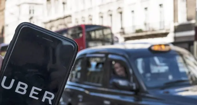 Uber perde la licenza a Londra
