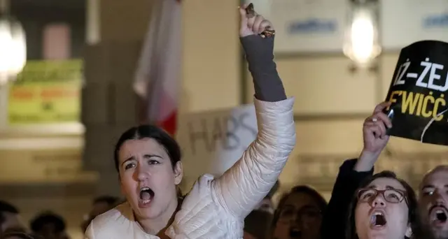 Caruana, proteste a La Valletta