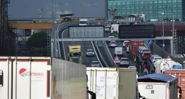 Ancora caos Liguria, code su autostrade