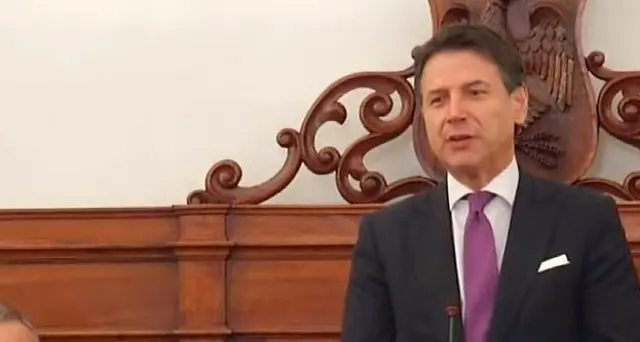 A Conte cittadinanza e chiavi Candela