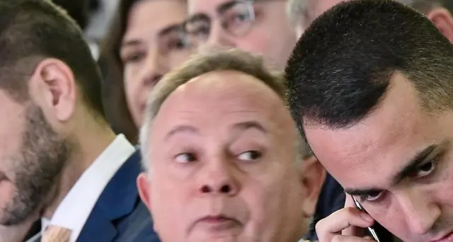 Di Maio, modifiche a Mes ma con governo