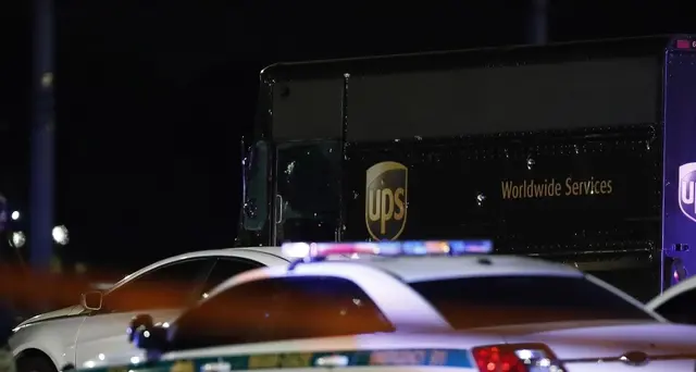 Florida: spari banditi-polizia: 4 morti