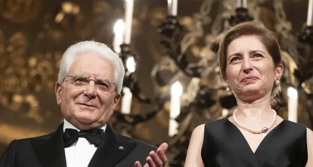 Scala, ovazione per Mattarella