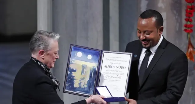 Premier etiope riceve Nobel per la pace