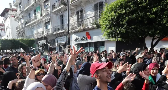 Algeria: manifestazioni anti-voto