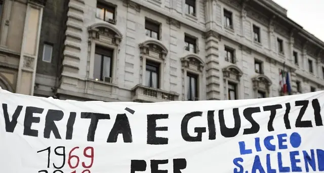 Piazza Fontana, corteo a Milano