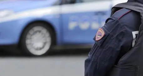 Riva, tentata rapina con la pistola giocattolo, denunciati due minorenni