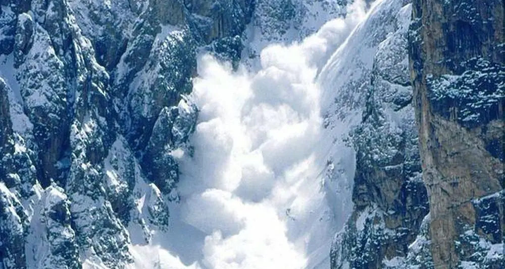 Valanga in Val d'Ultimo, scialpinista trentino estratto vivo