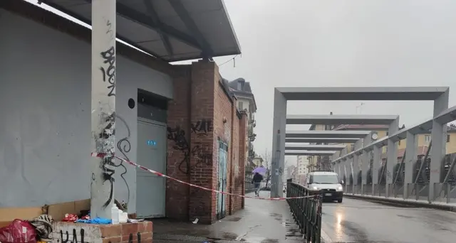 Clochard accoltellata in strada a Torino