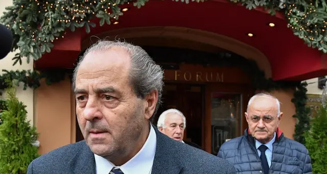Di Pietro: a Grillo detto no espulsioni