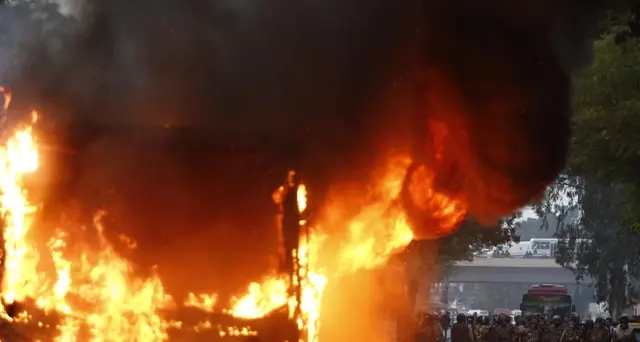 Proteste India, 8 morti e 1.200 arresti
