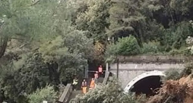Frana sull'Aurelia a Chiavari, un ferito