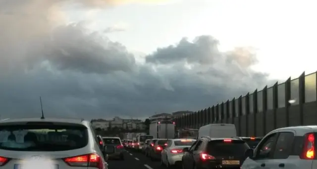 A14, ancora code ma emergenza rientra