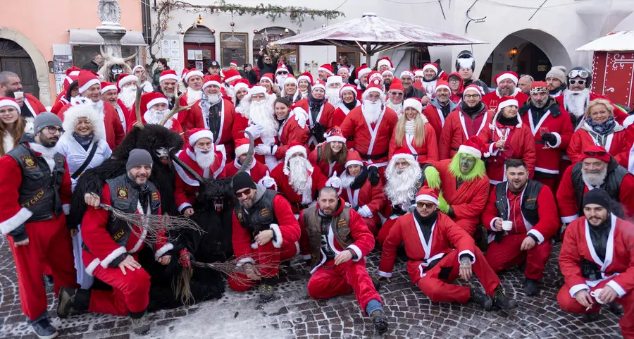 I Babbi Natale in Harley aiutano il Papavero e TimeAut
