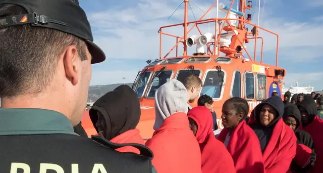 Spagna soccorre 200 migranti