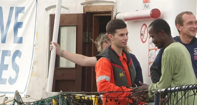 Approdata la nave Alan Kurdi a Pozzallo