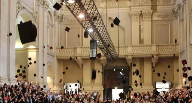 Laurea e lavoro obiettivi dei giovani