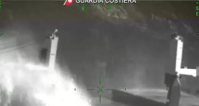 Cargo su scogli,via recupero idrocarburi