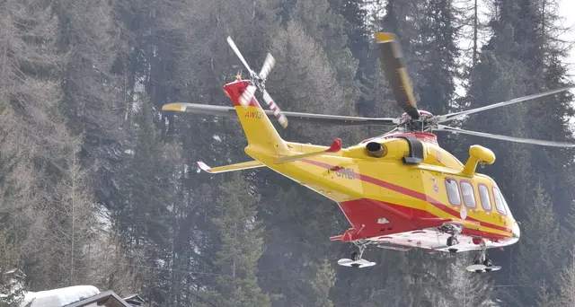 Precipita per 40 metri, salvo freerider