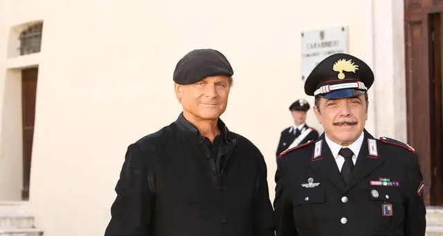 Hill e Frassica, \"grazie a Don Matteo 20 anni amici\"