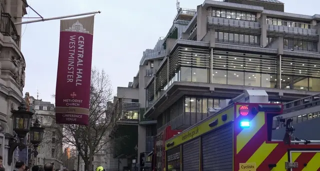 Londra, incendio distrugge sala concerti