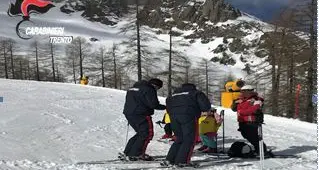 Campiglio, maestro di sci abusivo denunciato