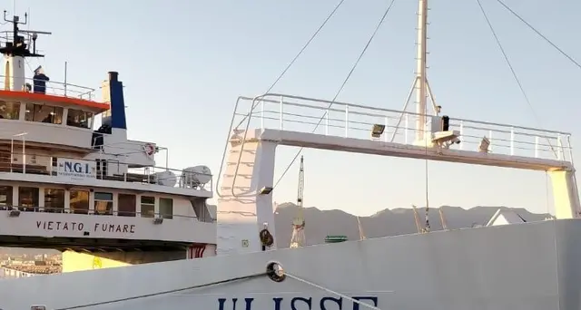 Sequestrate 3 navi Caronte & Tourist