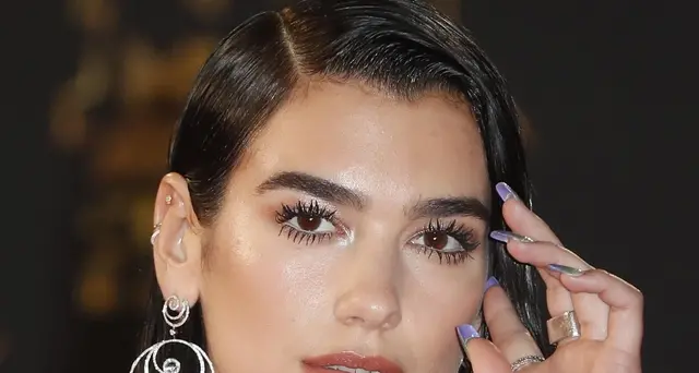 Dua Lipa e Johnny Dorelli tra gli ospiti di Sanremo